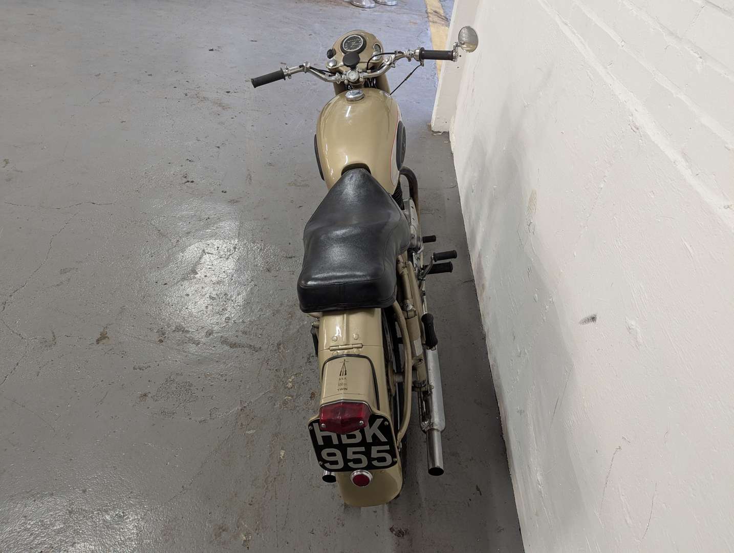 <p>1953 BSA GOLDEN FLASH 650CC</p>