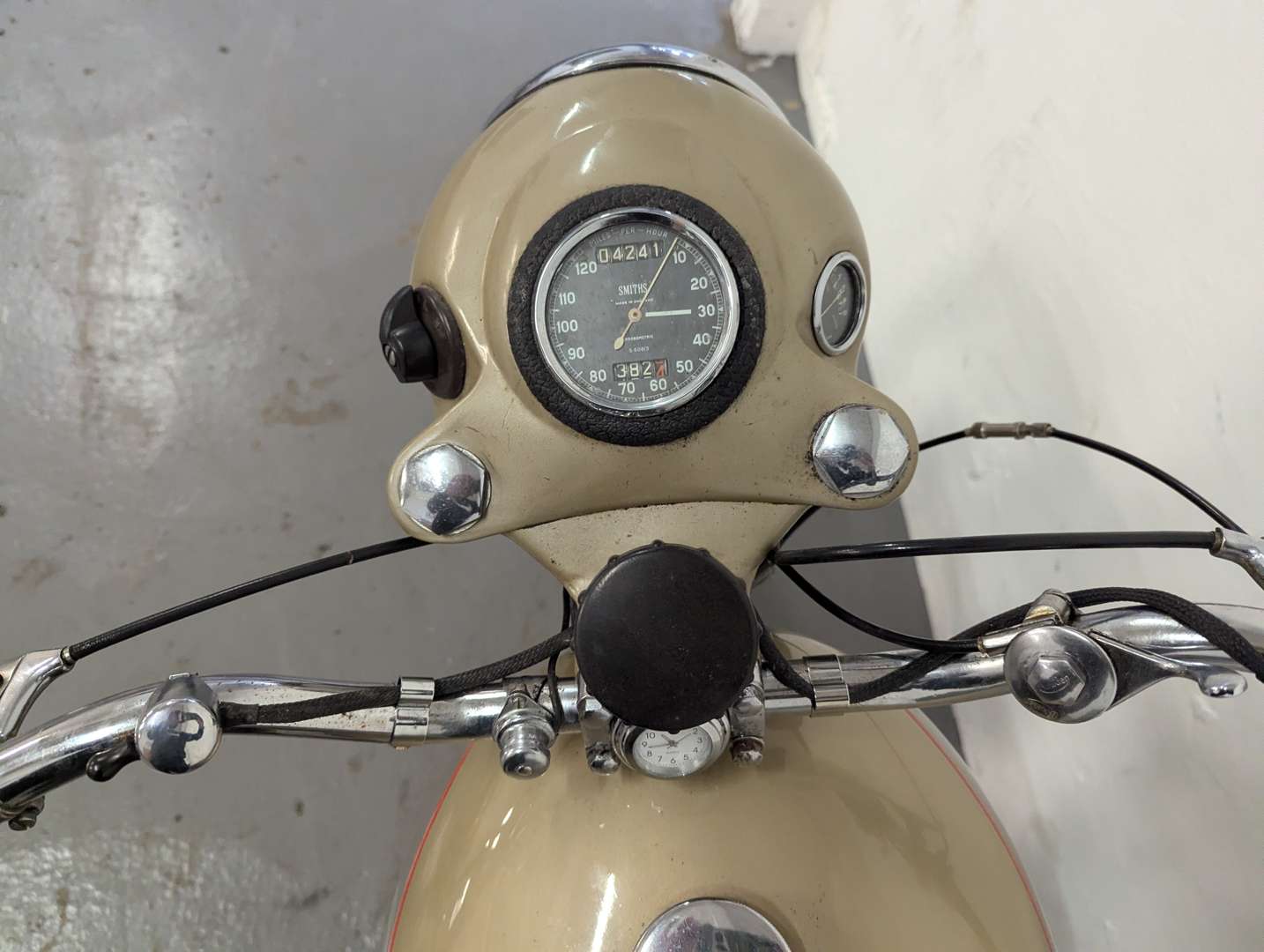 <p>1953 BSA GOLDEN FLASH 650CC</p>