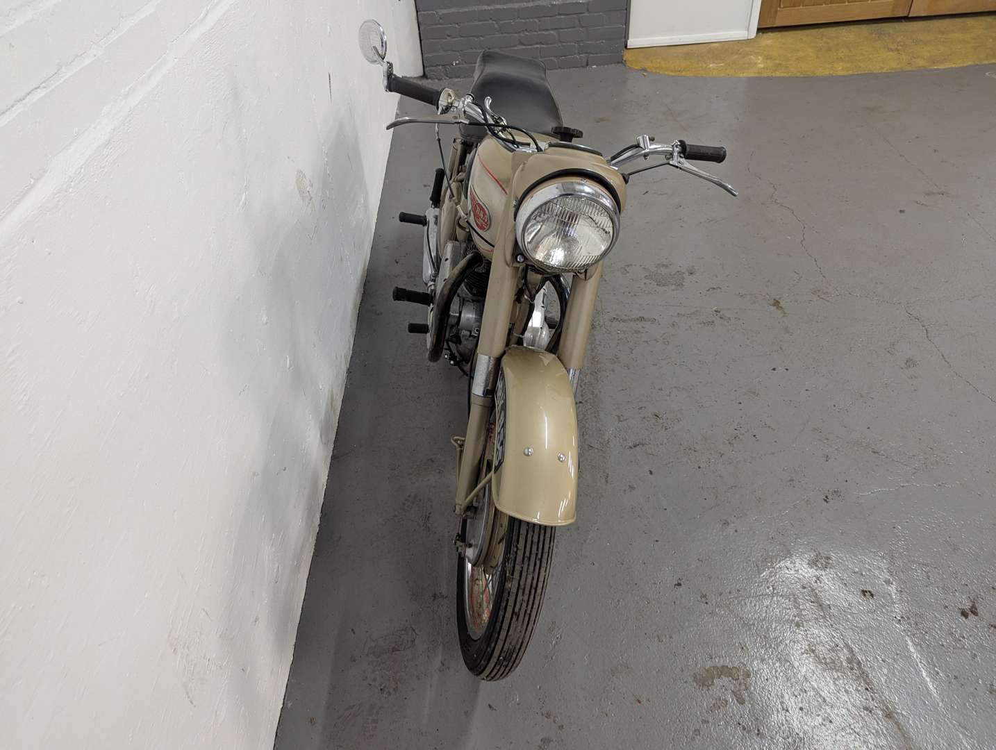 <p>1953 BSA GOLDEN FLASH 650CC</p>