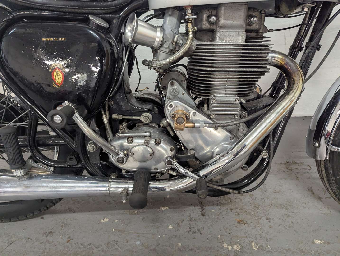 <p>1962 BSA GOLDSTAR 500CC</p>