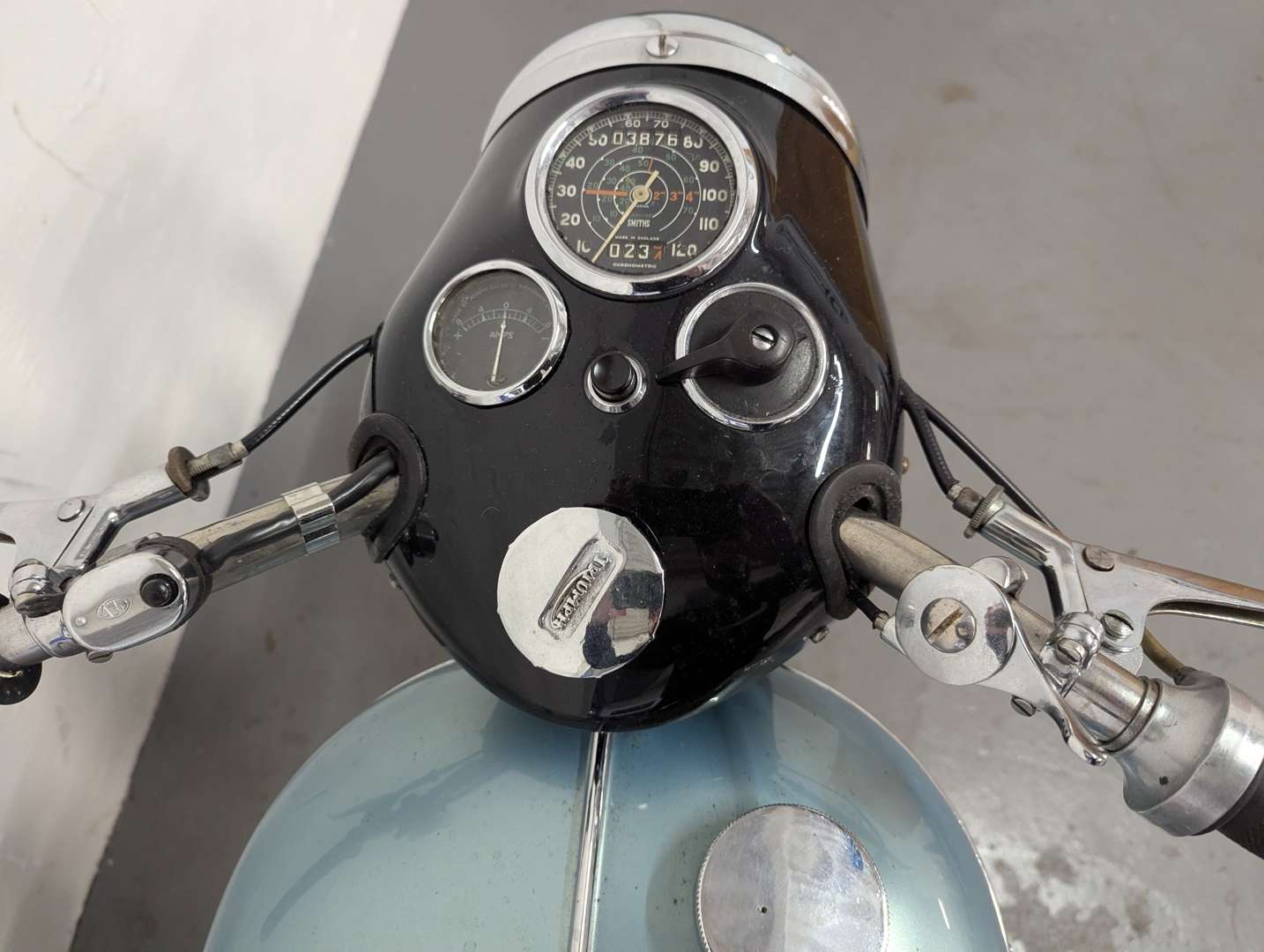 <p>1955 TRIUMPH TIGER 110 650CC</p>