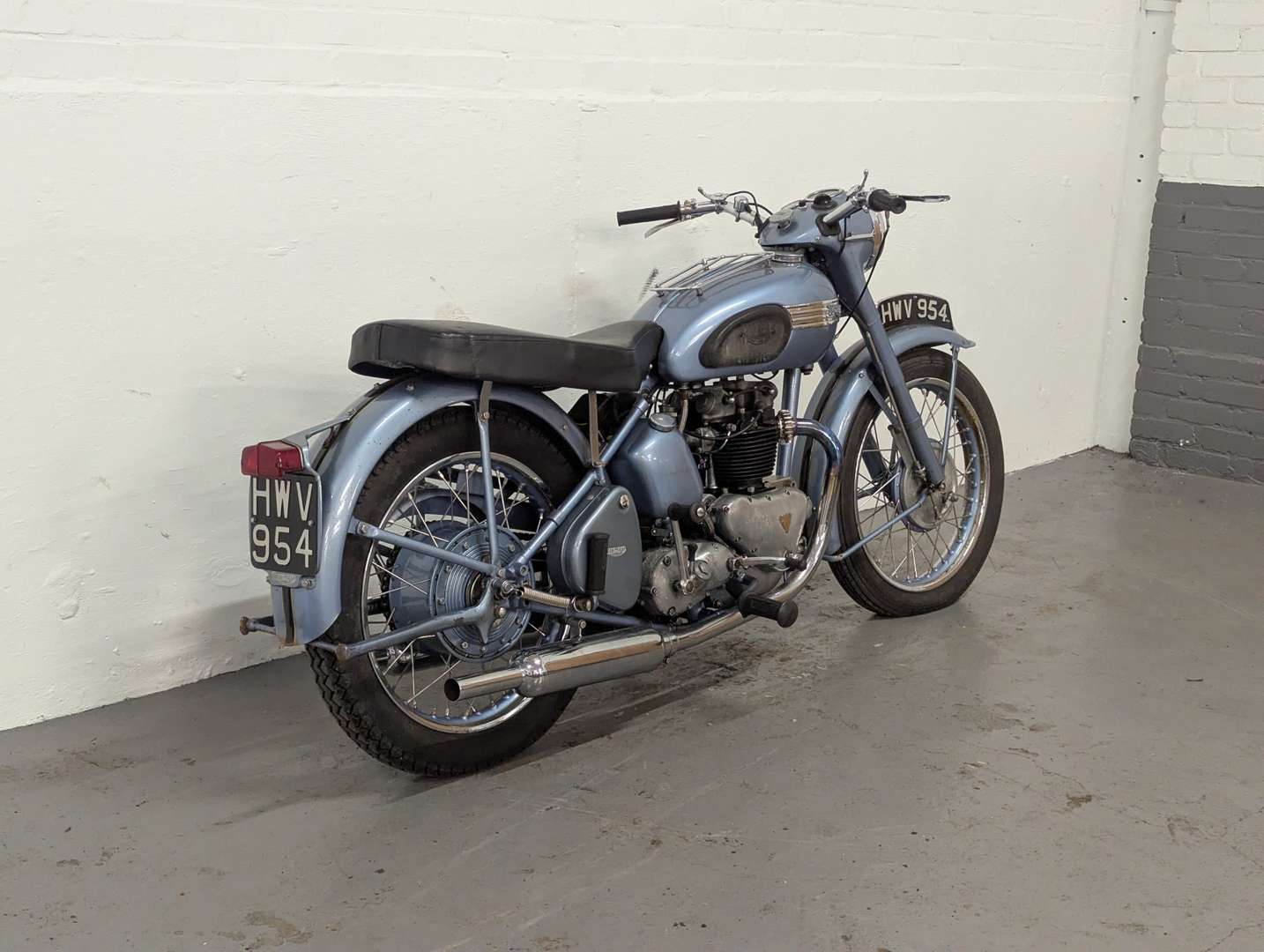 <p>1952 TRIUMPH THUNDERBIRD 650CC</p>