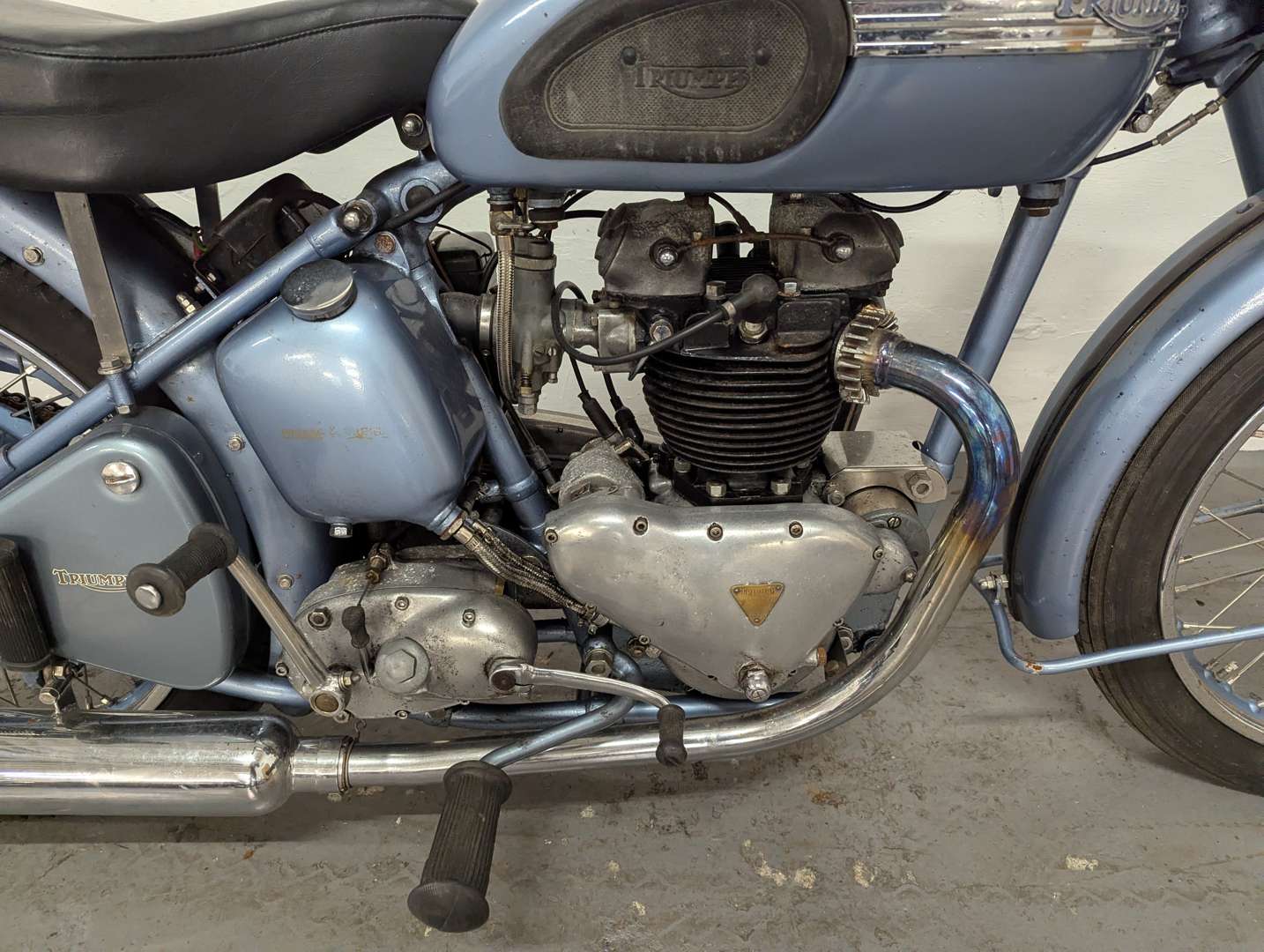 <p>1952 TRIUMPH THUNDERBIRD 650CC</p>