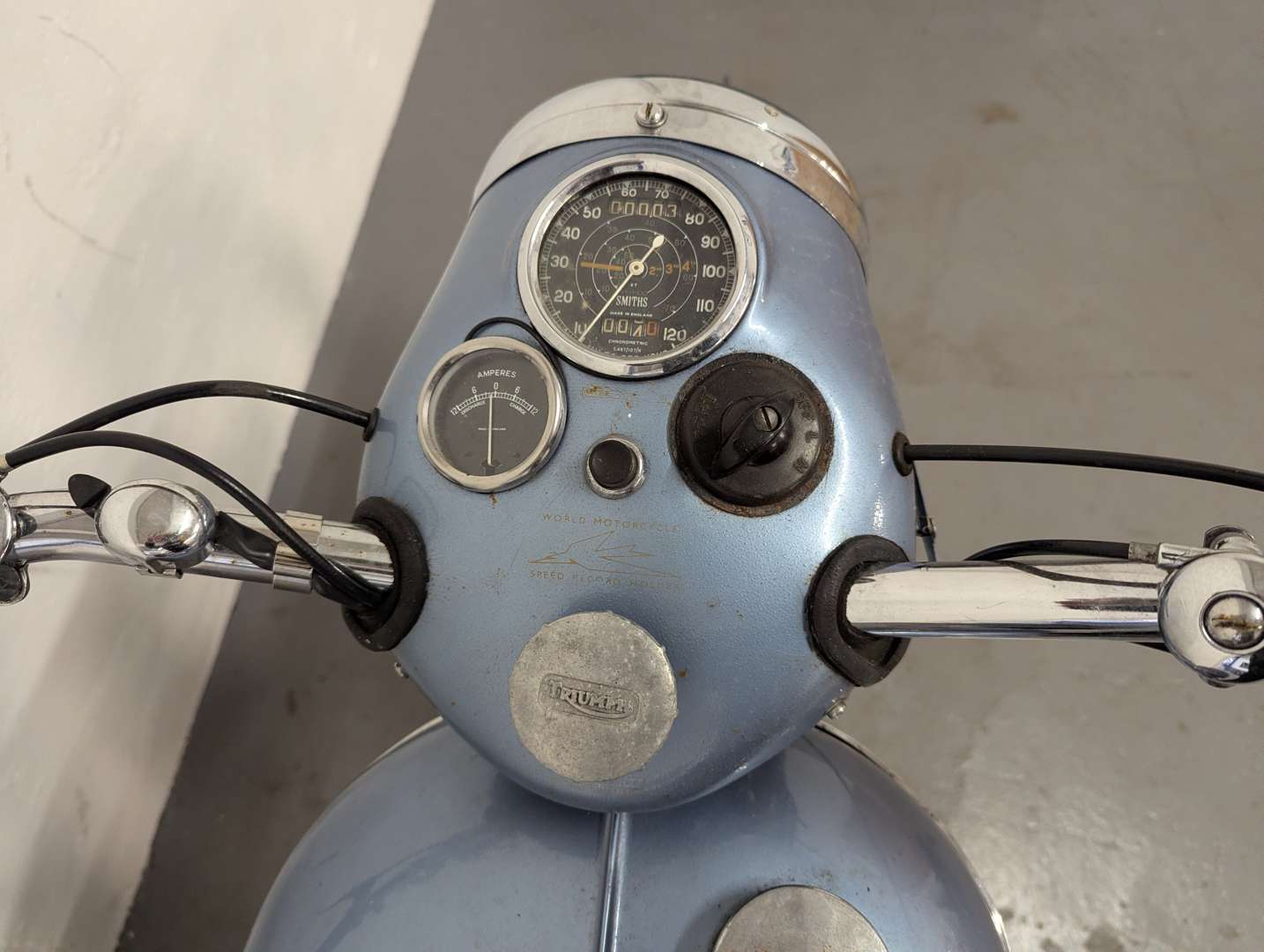<p>1952 TRIUMPH THUNDERBIRD 650CC</p>