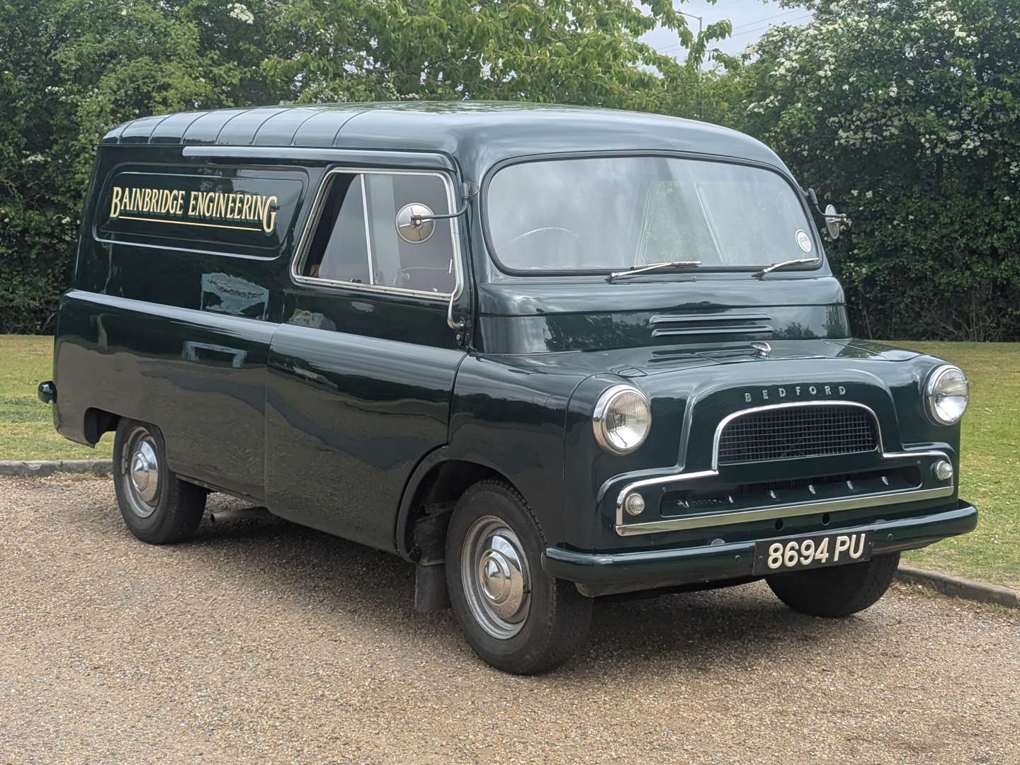 <p>1961 BEDFORD CA VAN</p>