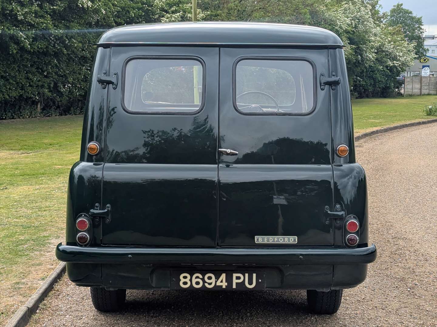 <p>1961 BEDFORD CA VAN</p>