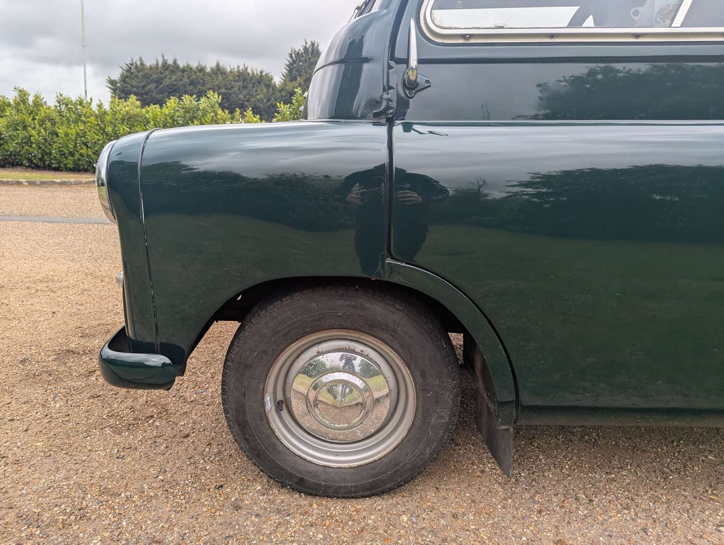 <p>1961 BEDFORD CA VAN</p>