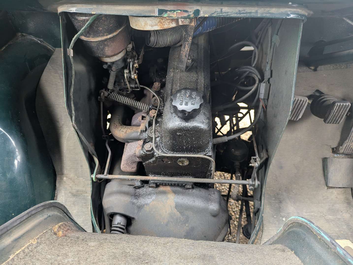 <p>1961 BEDFORD CA VAN</p>