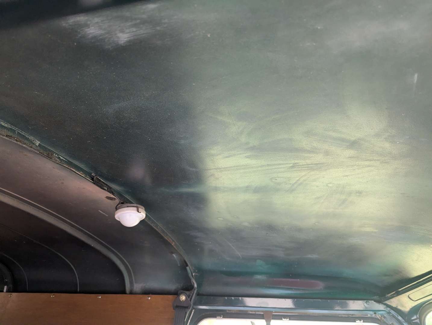 <p>1961 BEDFORD CA VAN</p>