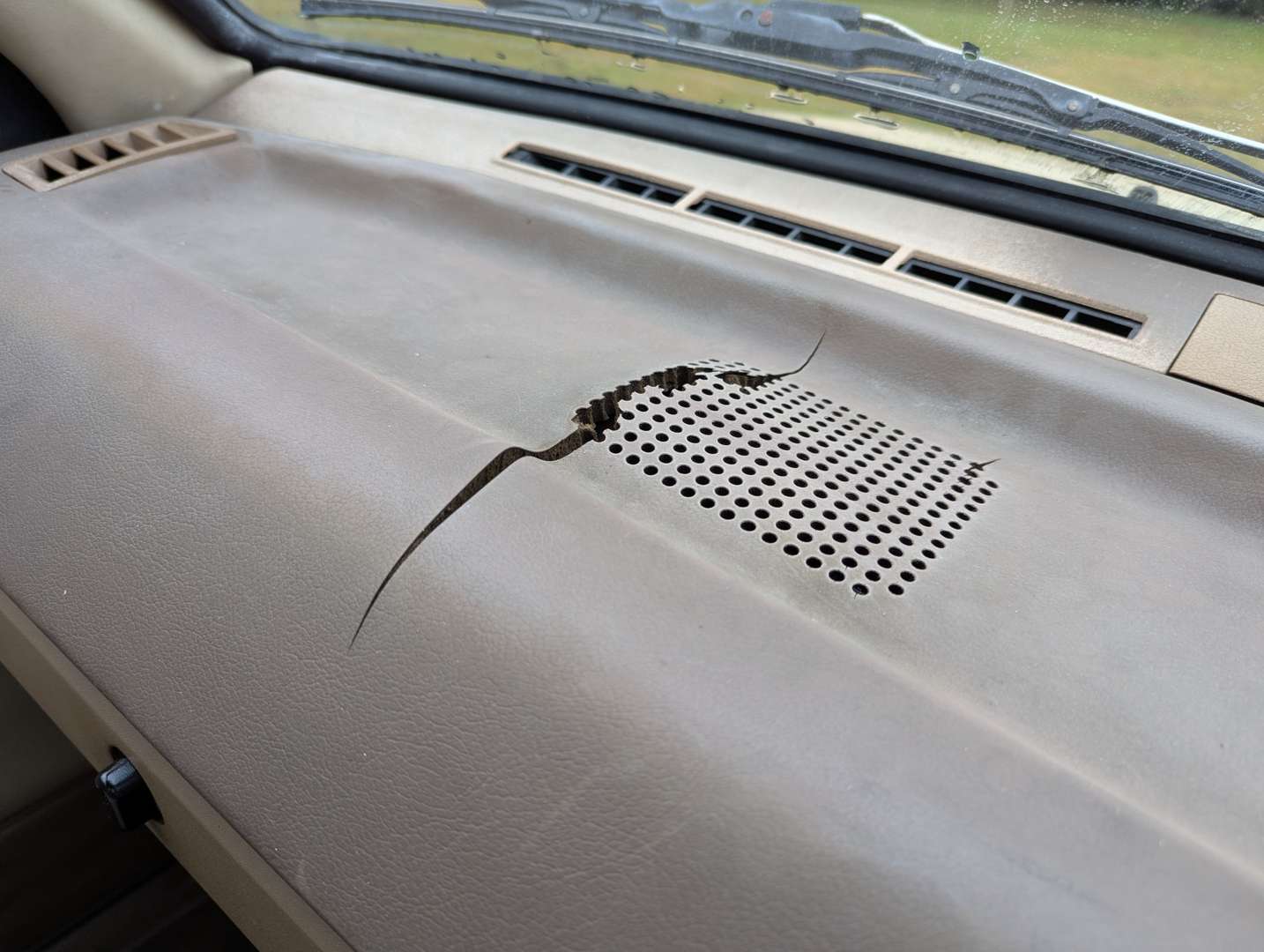 <p>1982 DATSUN SUNNY 1.5 DX</p>