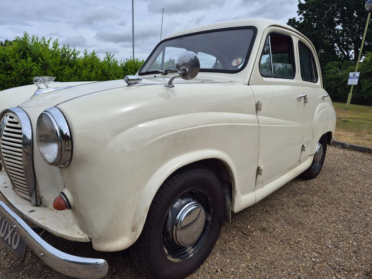 <p>1957 AUSTIN A35</p>