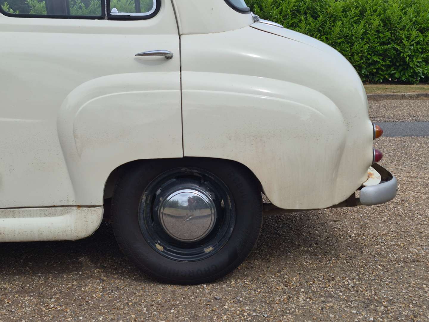 <p>1957 AUSTIN A35</p>