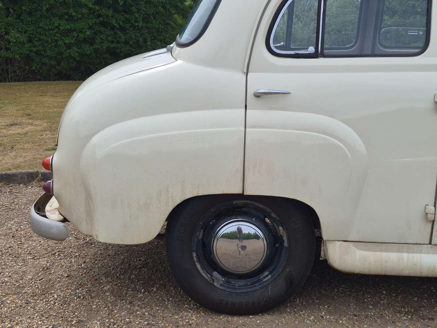 <p>1957 AUSTIN A35</p>