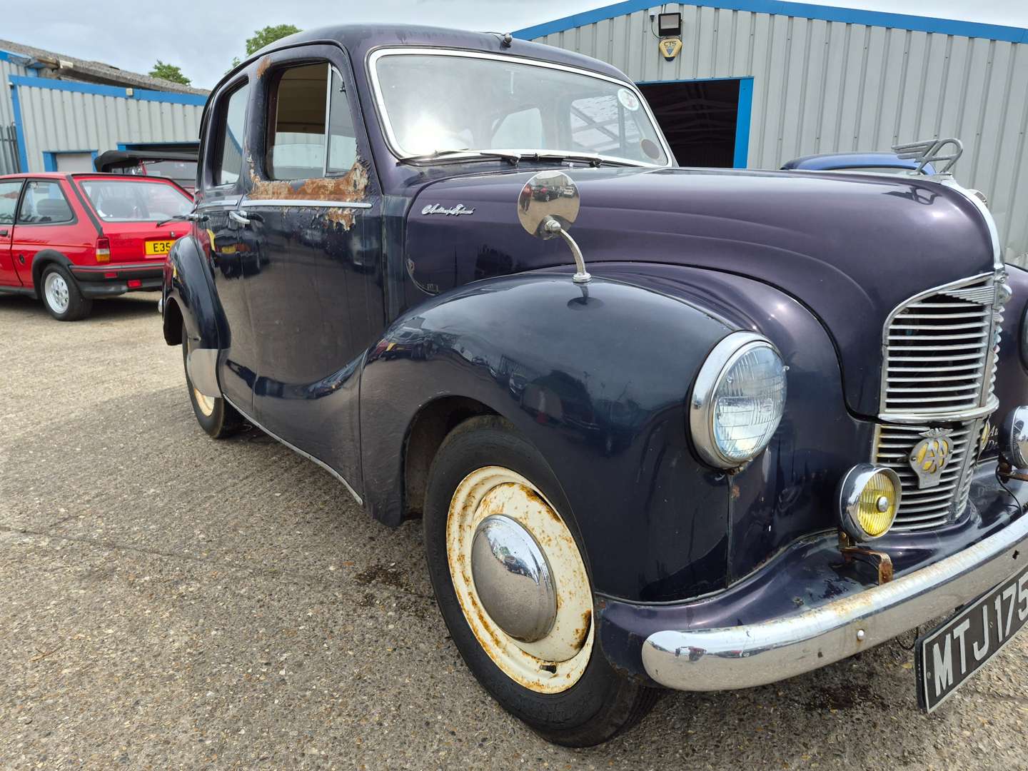 <p>1951 AUSTIN A40</p>