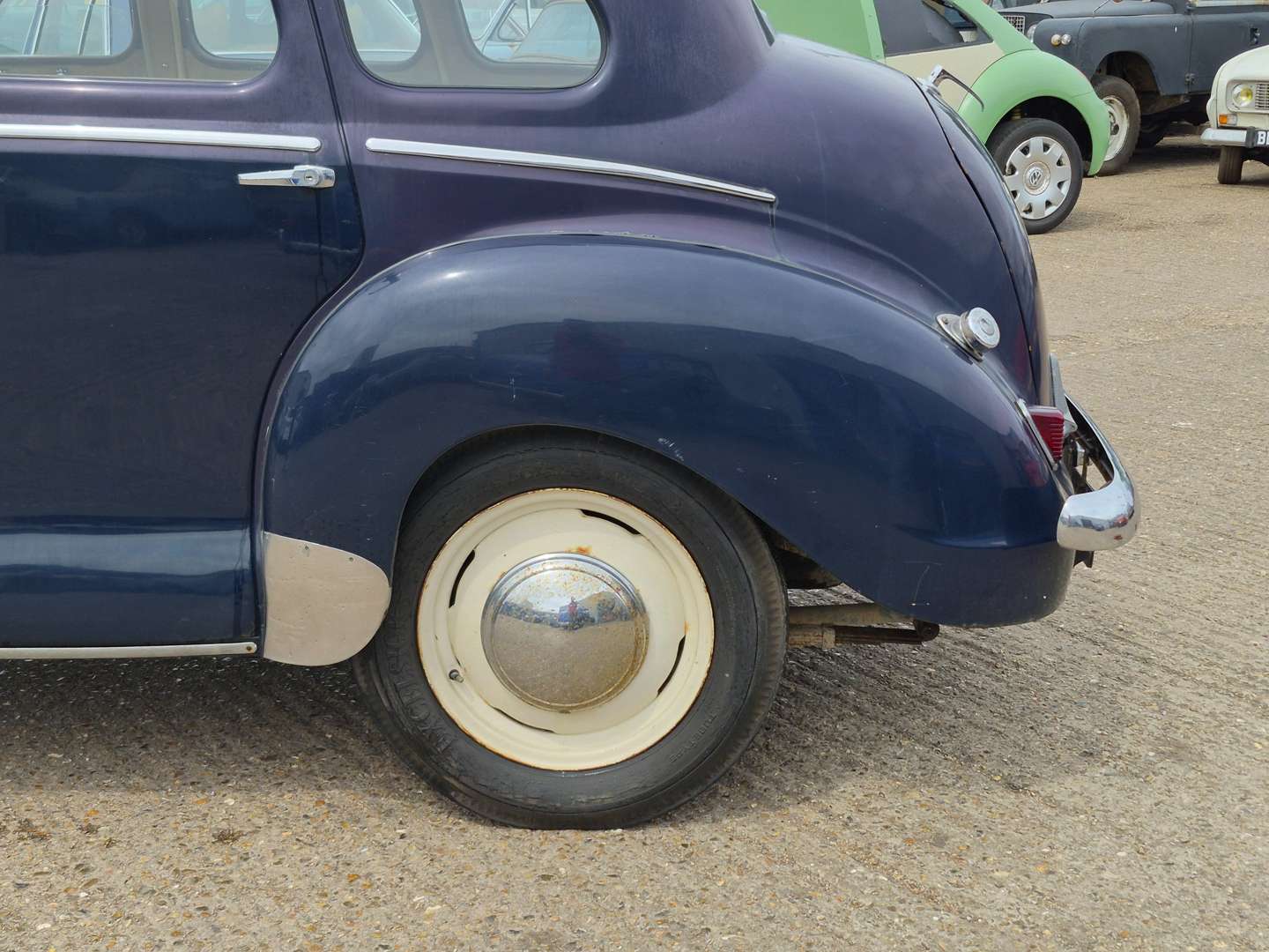<p>1951 AUSTIN A40</p>