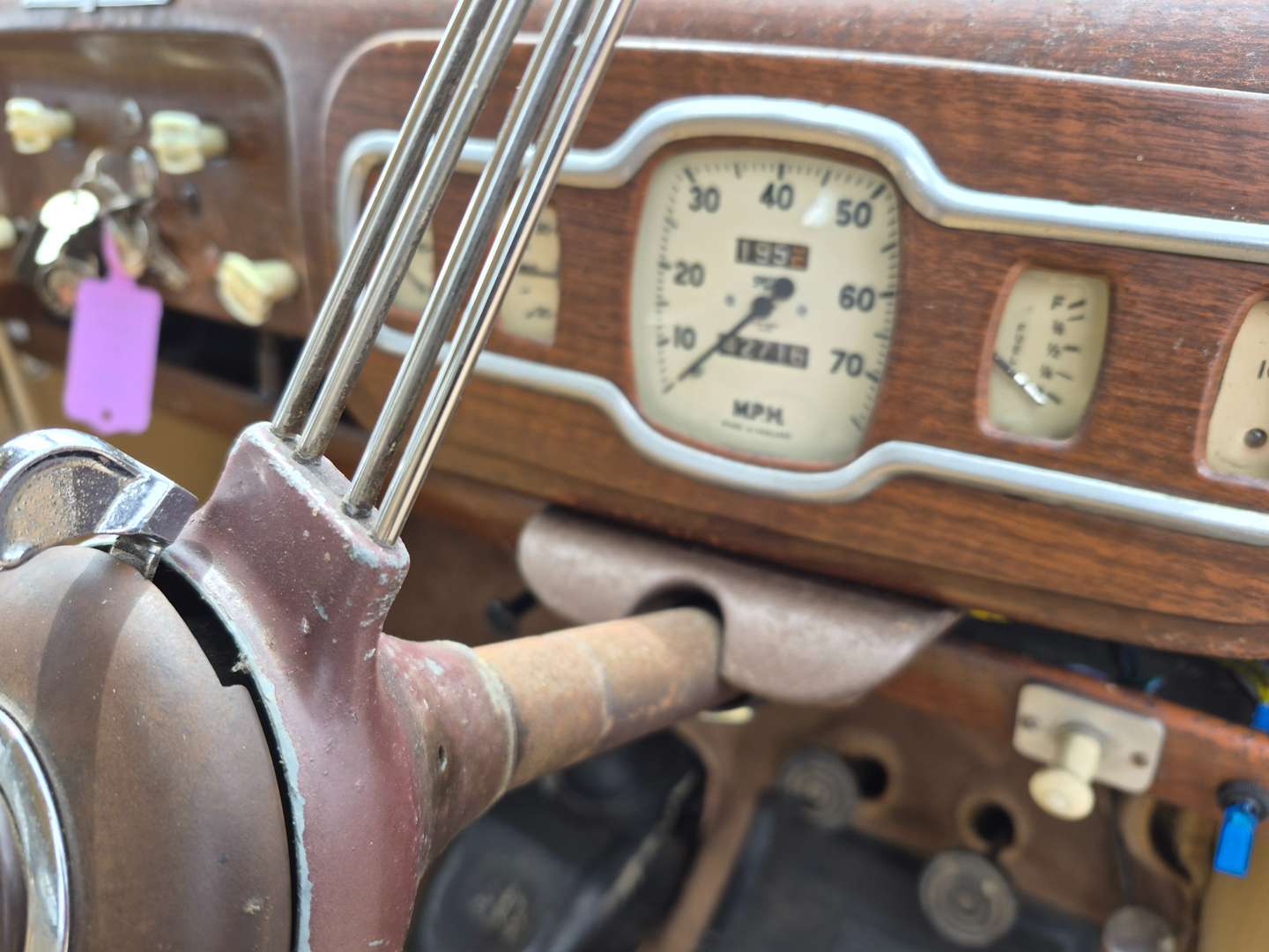 <p>1951 AUSTIN A40</p>