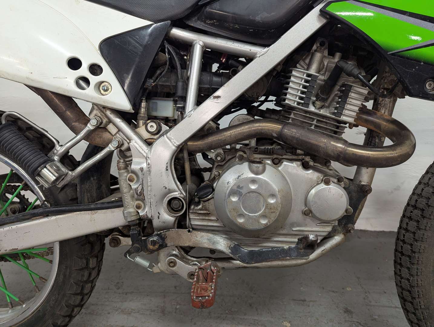 <p>2011 KAWASAKI LX 125 C</p>
