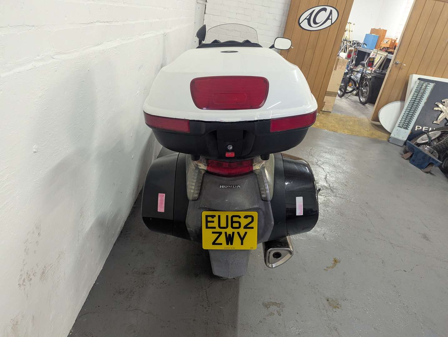 <p>2012 HONDA NT700VA DEAUVILLE</p>