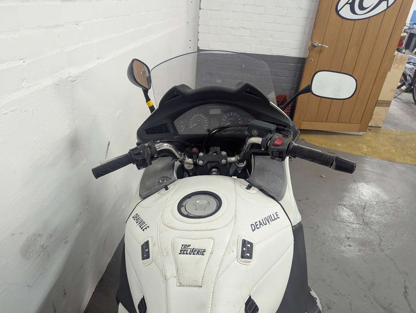 <p>2012 HONDA NT700VA DEAUVILLE</p>