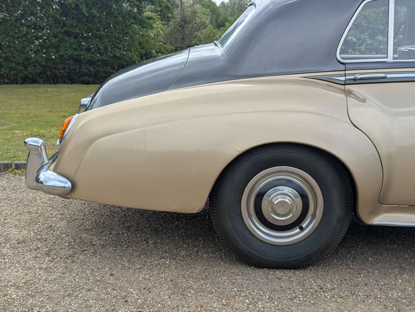 <p>1962 BENTLEY S2</p>
