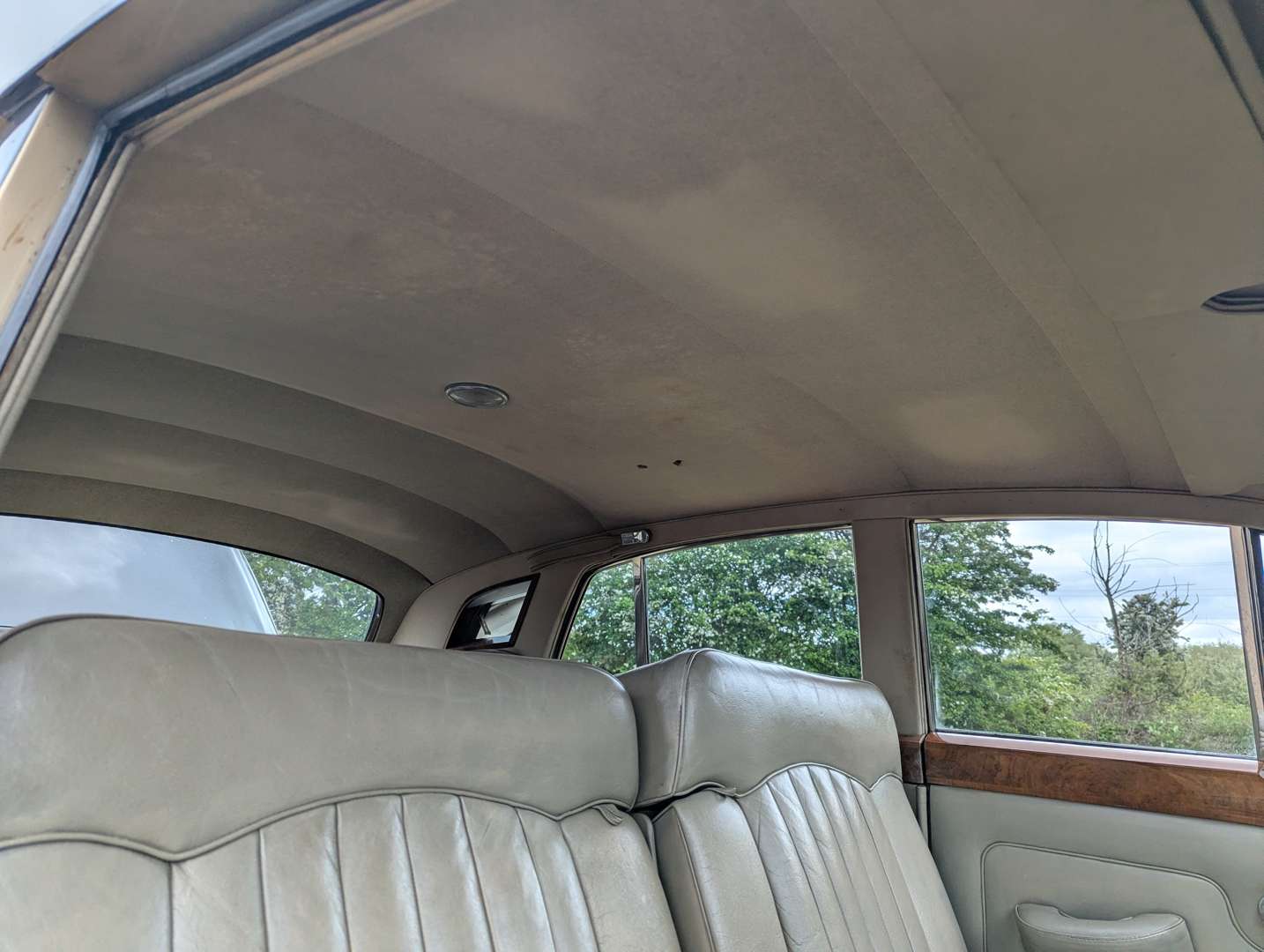 <p>1962 BENTLEY S2</p>