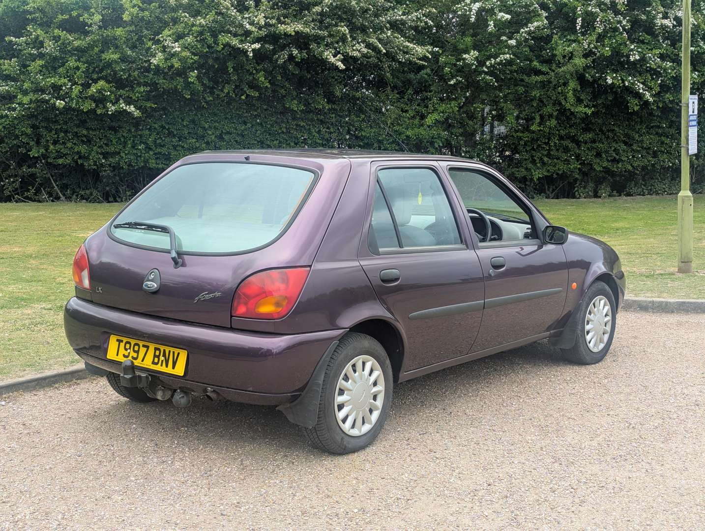 <p>1999 FORD FIESTA LX</p>