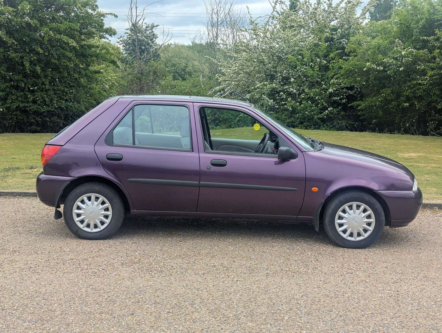 <p>1999 FORD FIESTA LX</p>