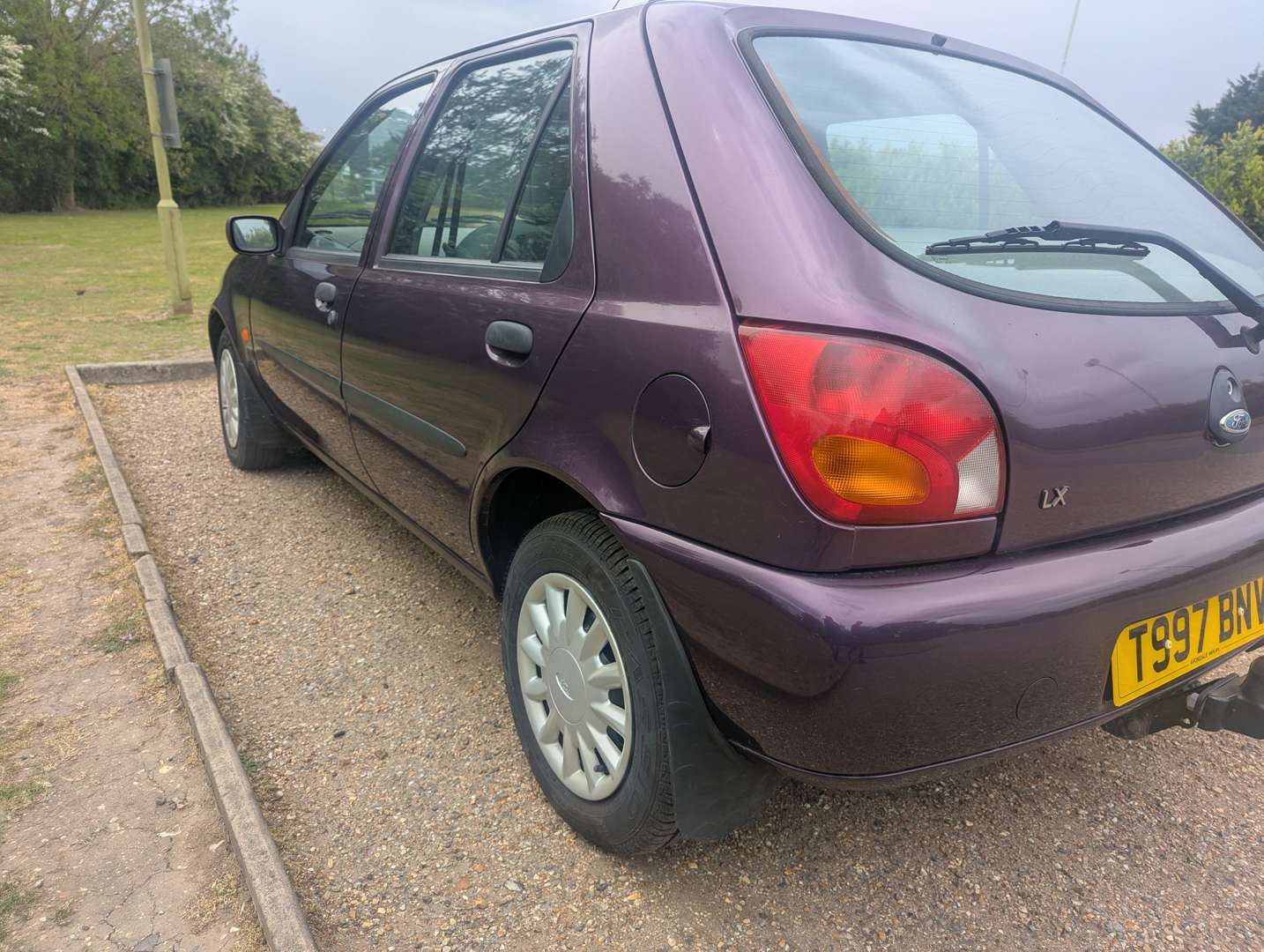 <p>1999 FORD FIESTA LX</p>