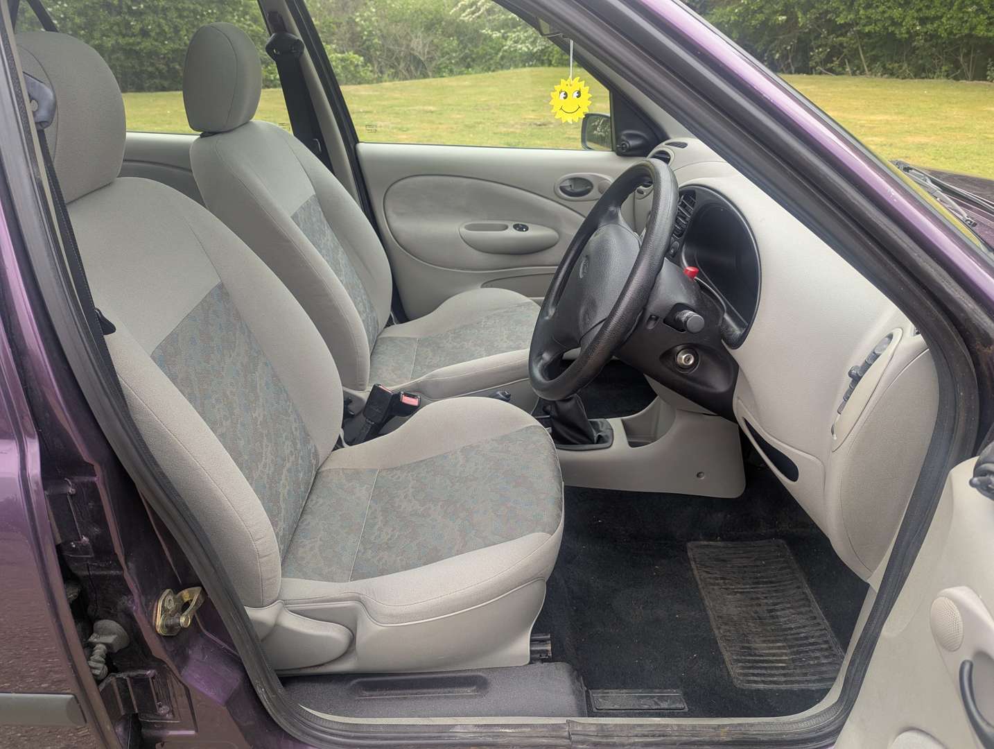 <p>1999 FORD FIESTA LX</p>
