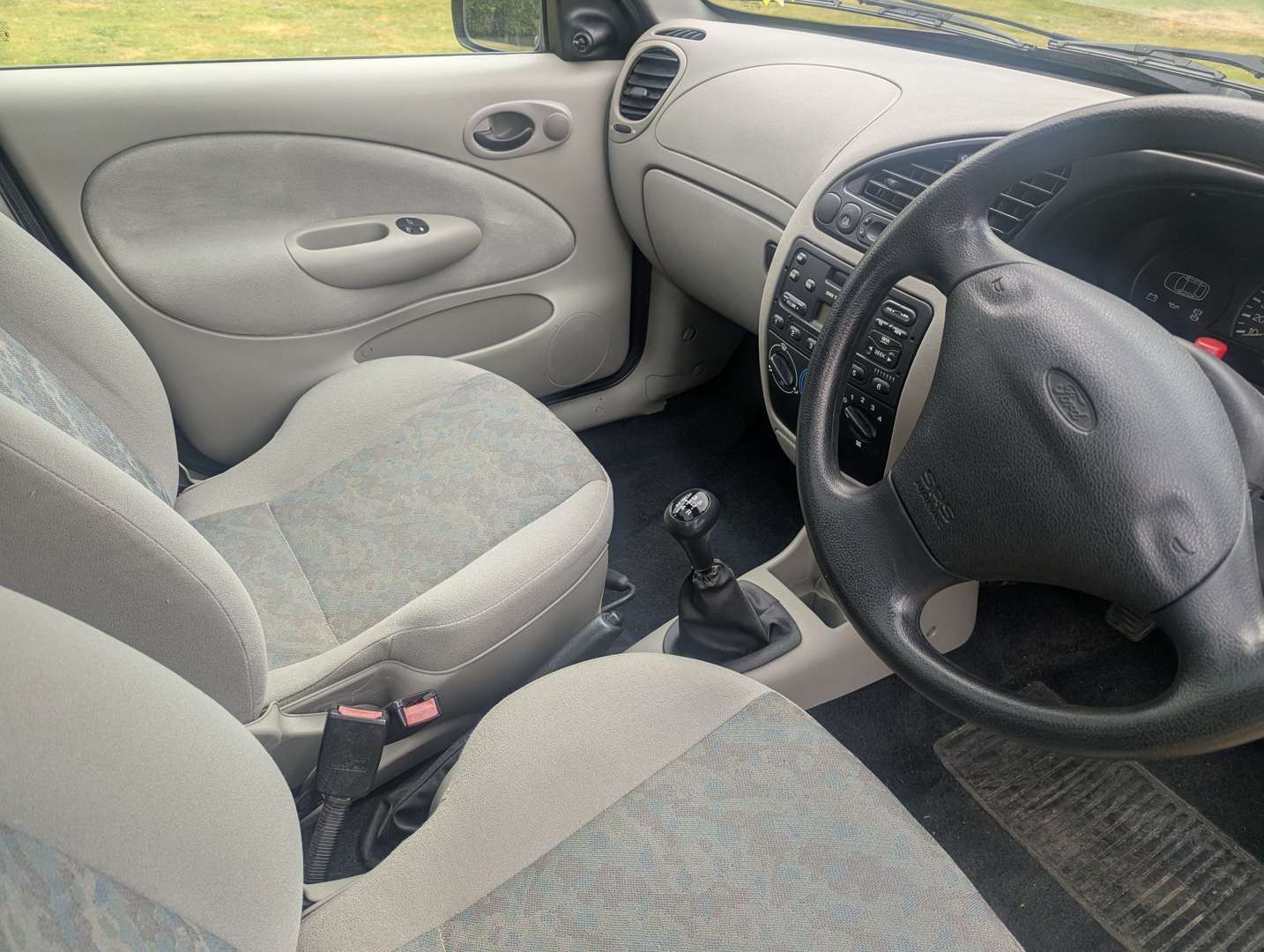 <p>1999 FORD FIESTA LX</p>