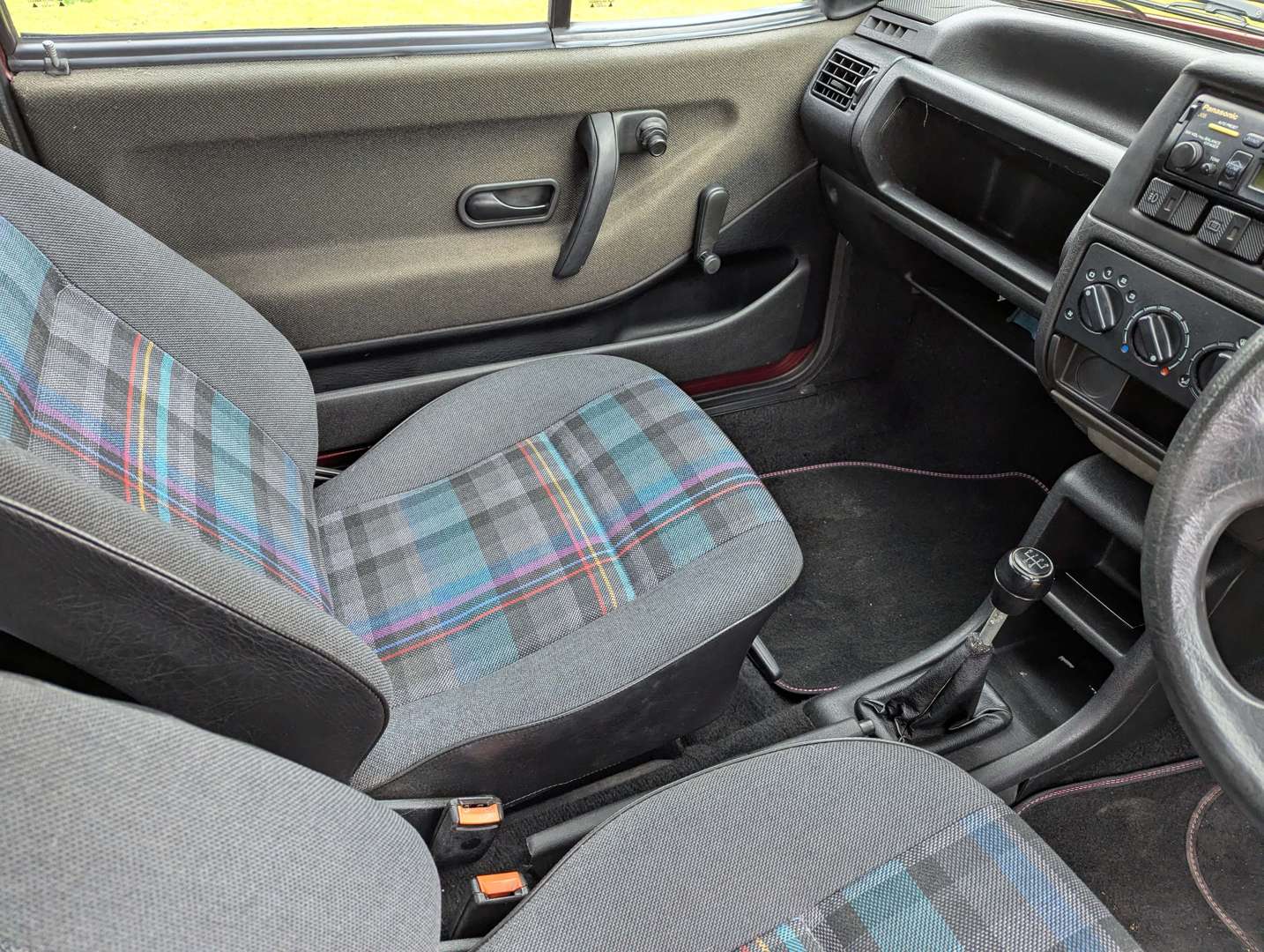 <p>1993 VW POLO COUPE GENESIS</p>
