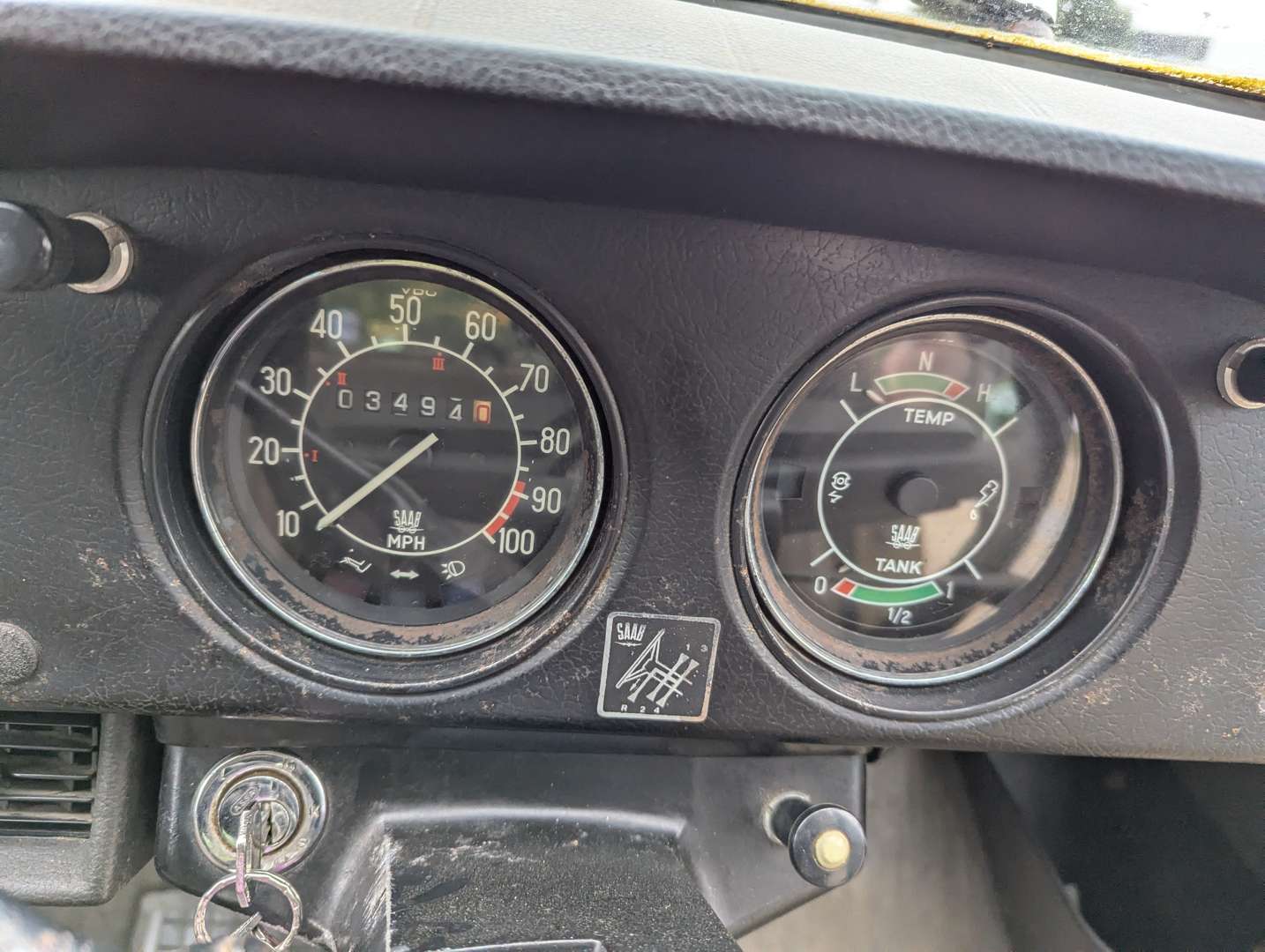 <p>1972 SAAB 95 ESTATE</p>