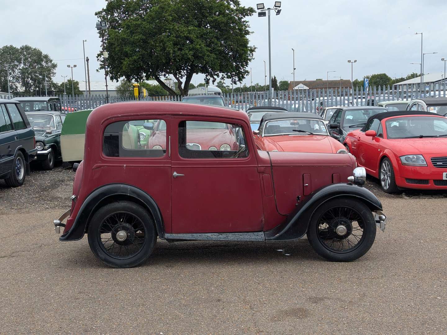 <p>1937 AUSTIN SEVEN</p>