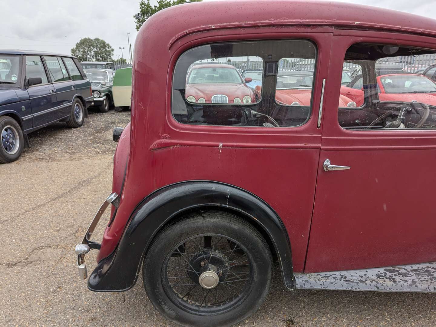 <p>1937 AUSTIN SEVEN</p>
