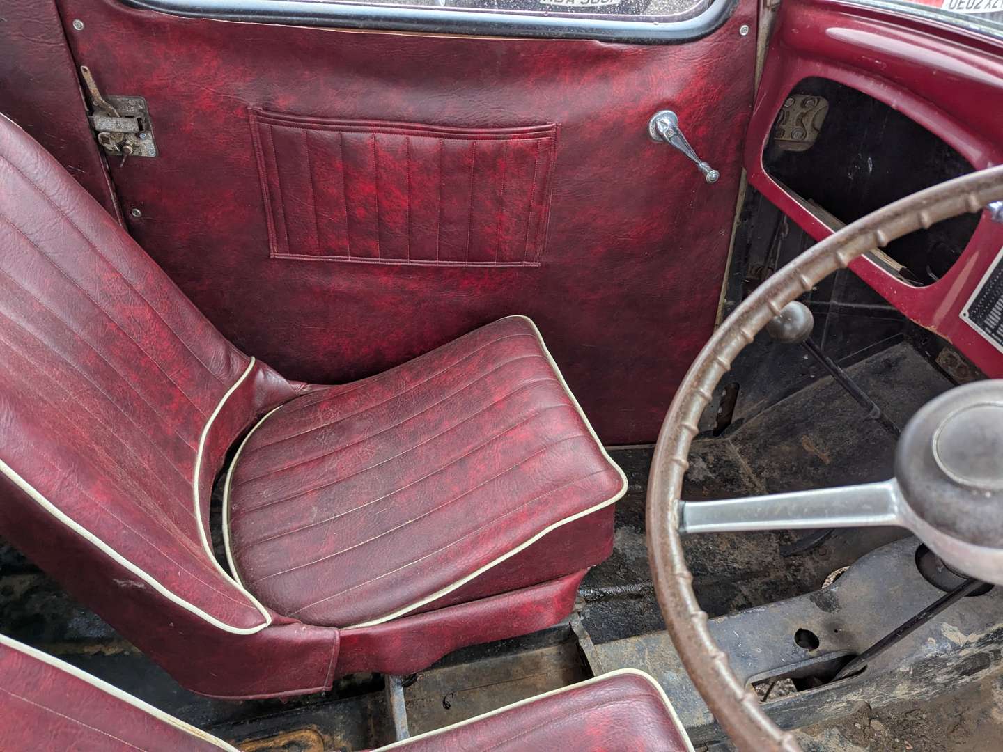<p>1937 AUSTIN SEVEN</p>