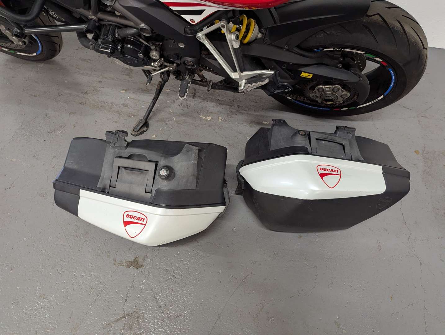 <p>2014 DUCATI MULTISTRADA 1200 S TOURING</p>