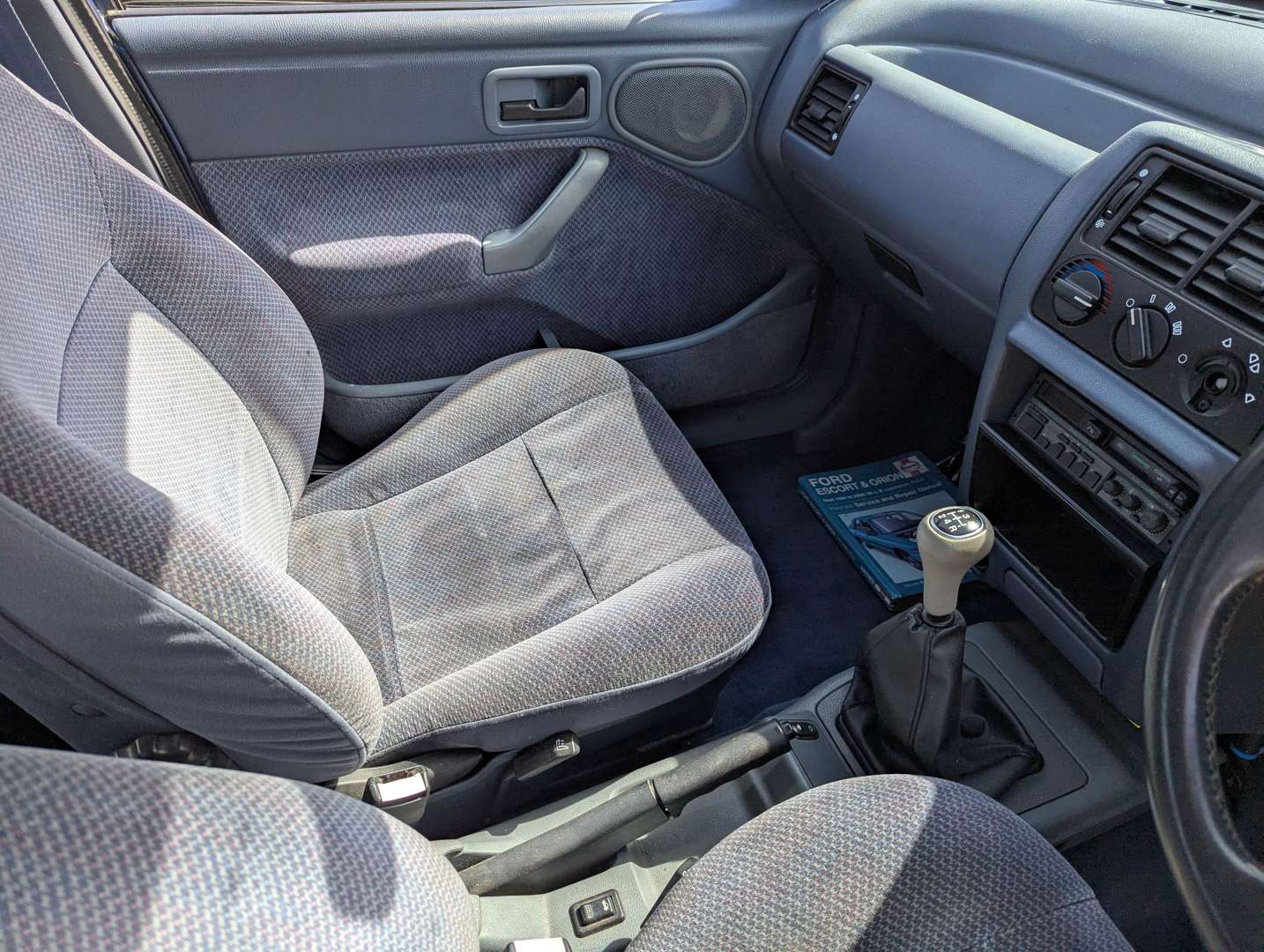 <p>1993 FORD ORION GHIA SI</p>