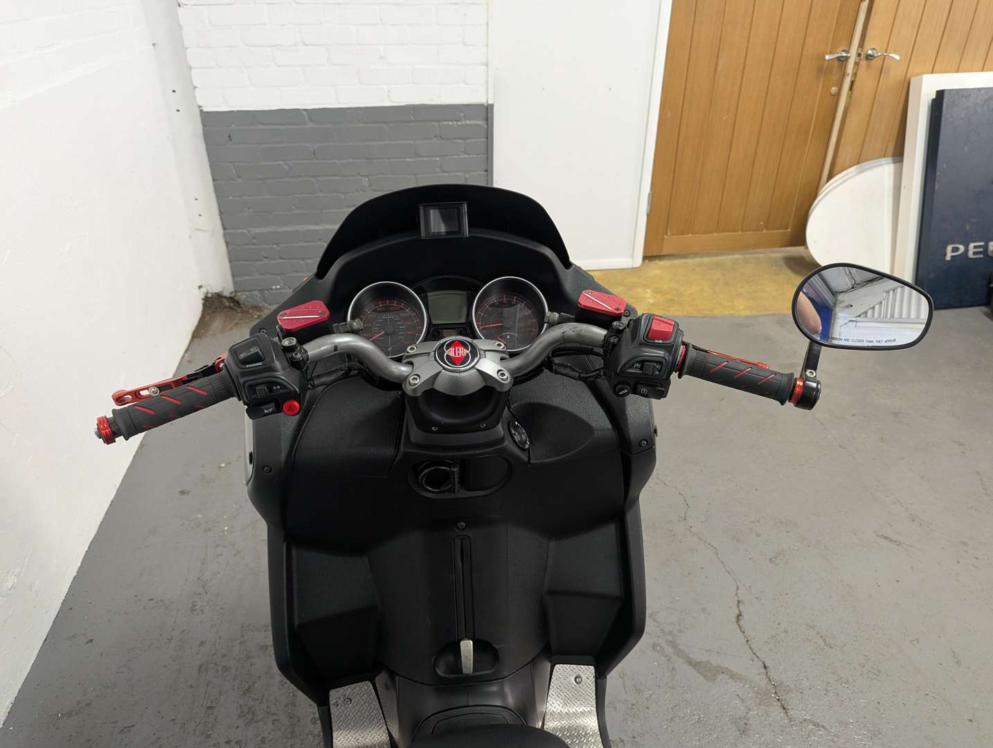 <p>2007 GILERA FUOCO 500</p>