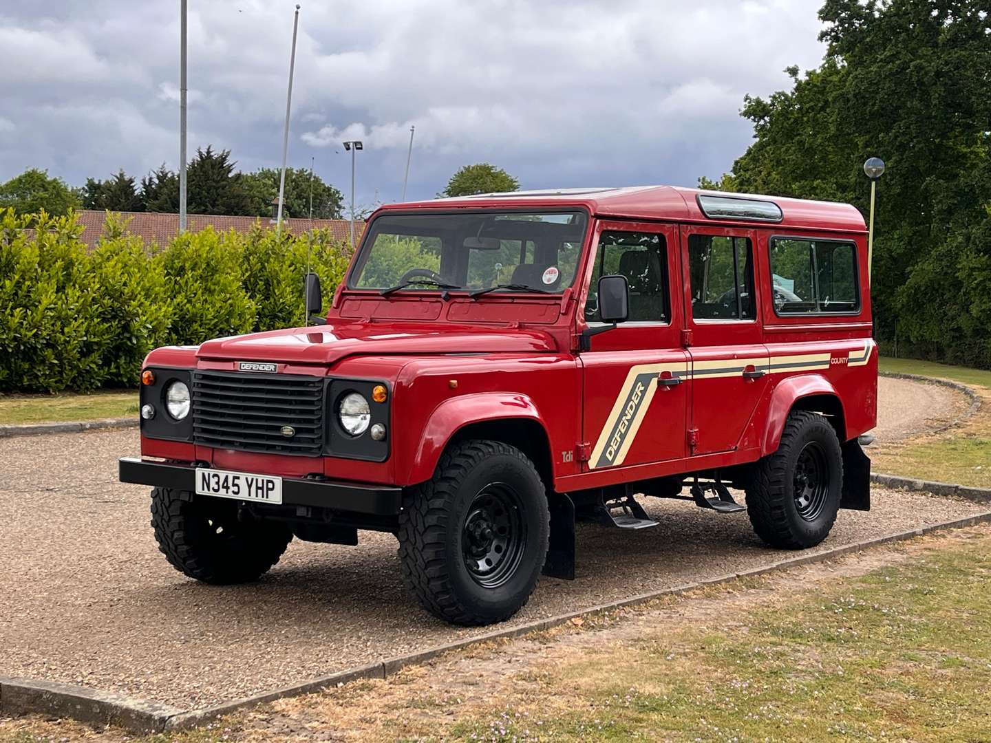 <p>1996 LAND ROVER 110 DEFENDER TDI CSW</p>