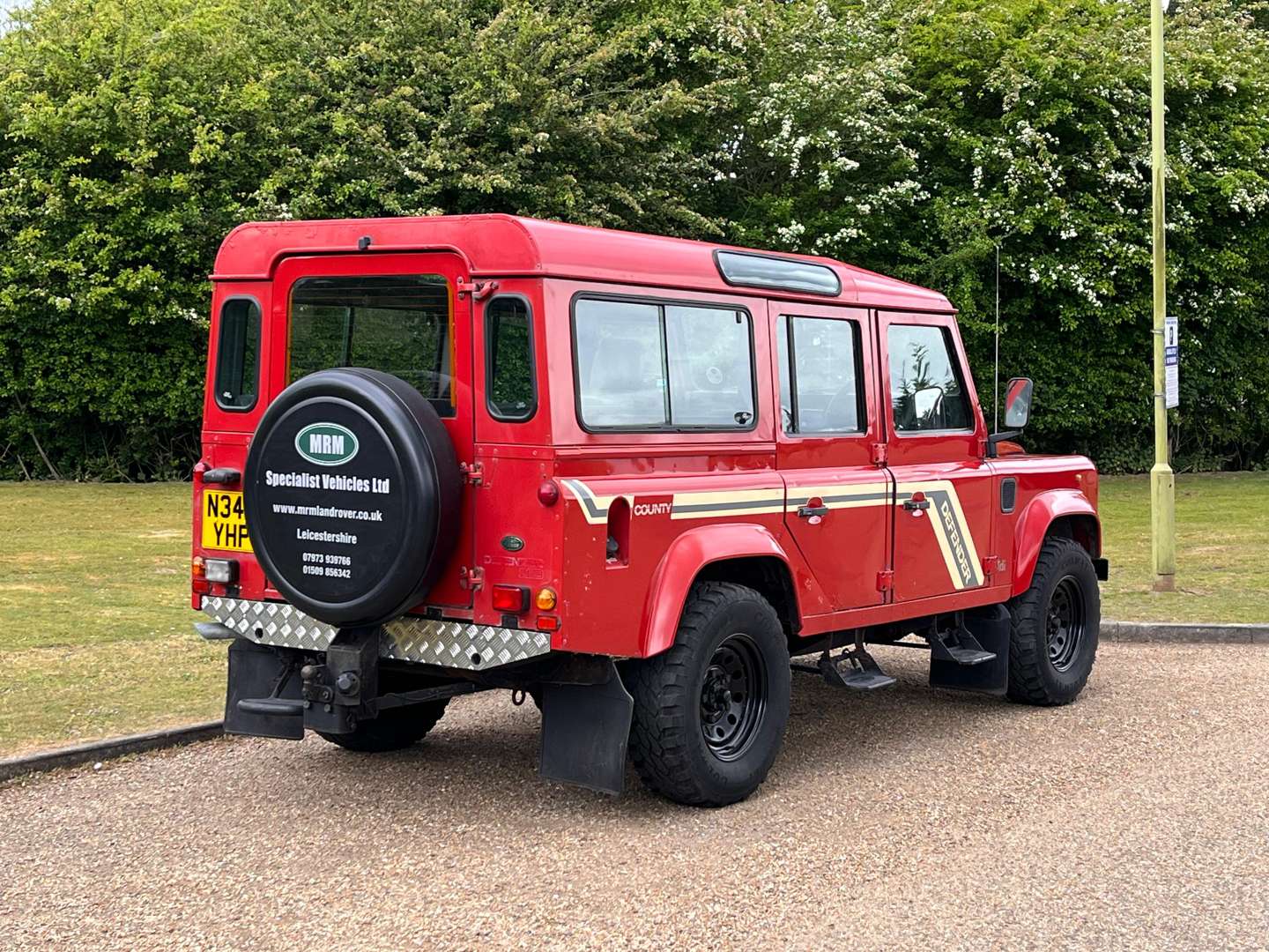 <p>1996 LAND ROVER 110 DEFENDER TDI CSW</p>