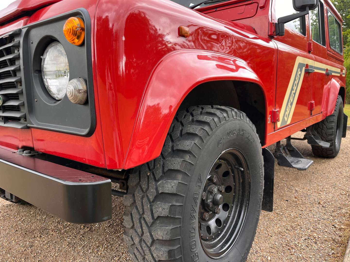 <p>1996 LAND ROVER 110 DEFENDER TDI CSW</p>
