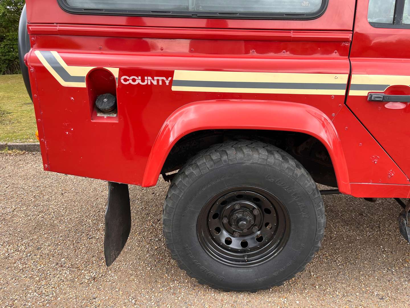 <p>1996 LAND ROVER 110 DEFENDER TDI CSW</p>