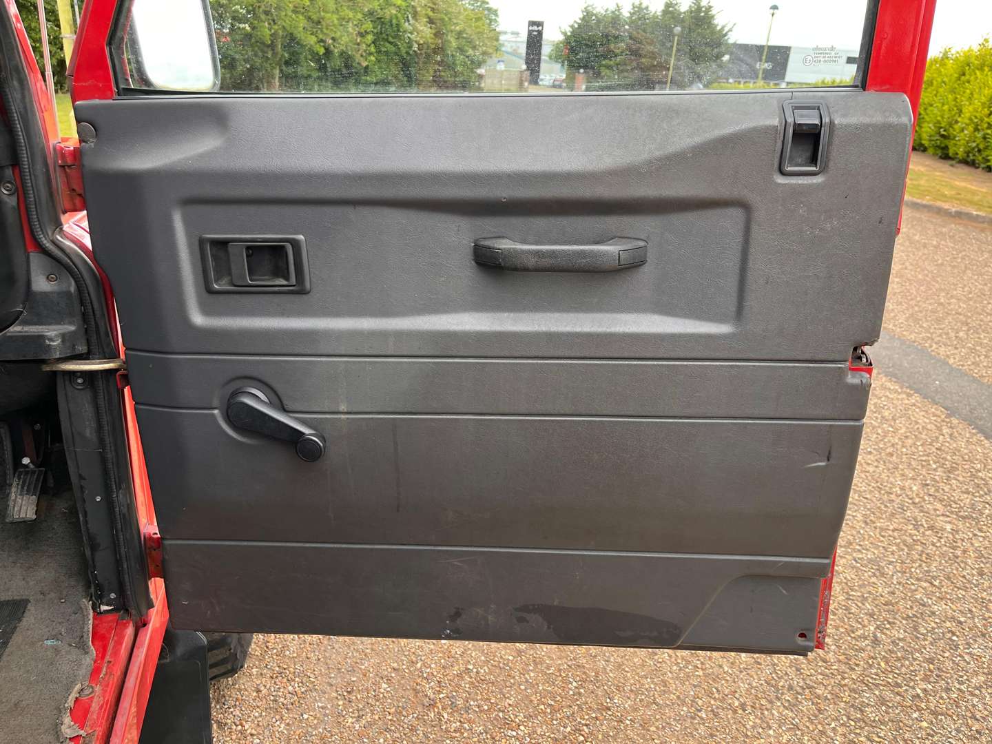 <p>1996 LAND ROVER 110 DEFENDER TDI CSW</p>