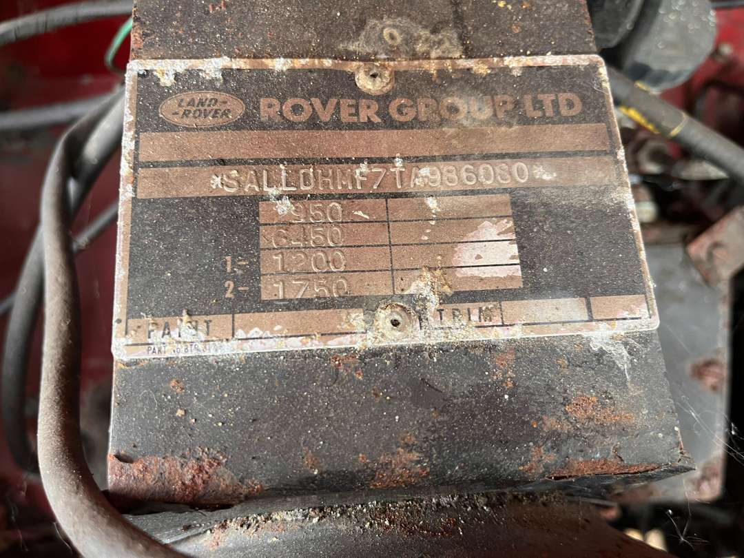 <p>1996 LAND ROVER 110 DEFENDER TDI CSW</p>