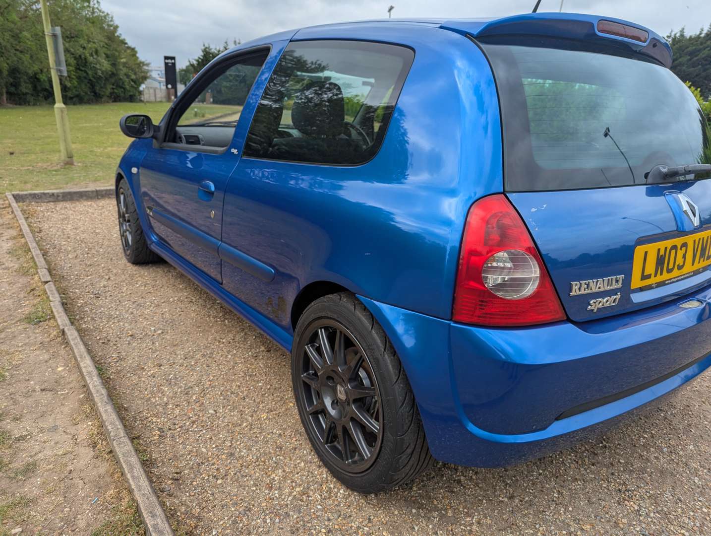 <p>2003 RENAULT CLIO 172 CUP</p>