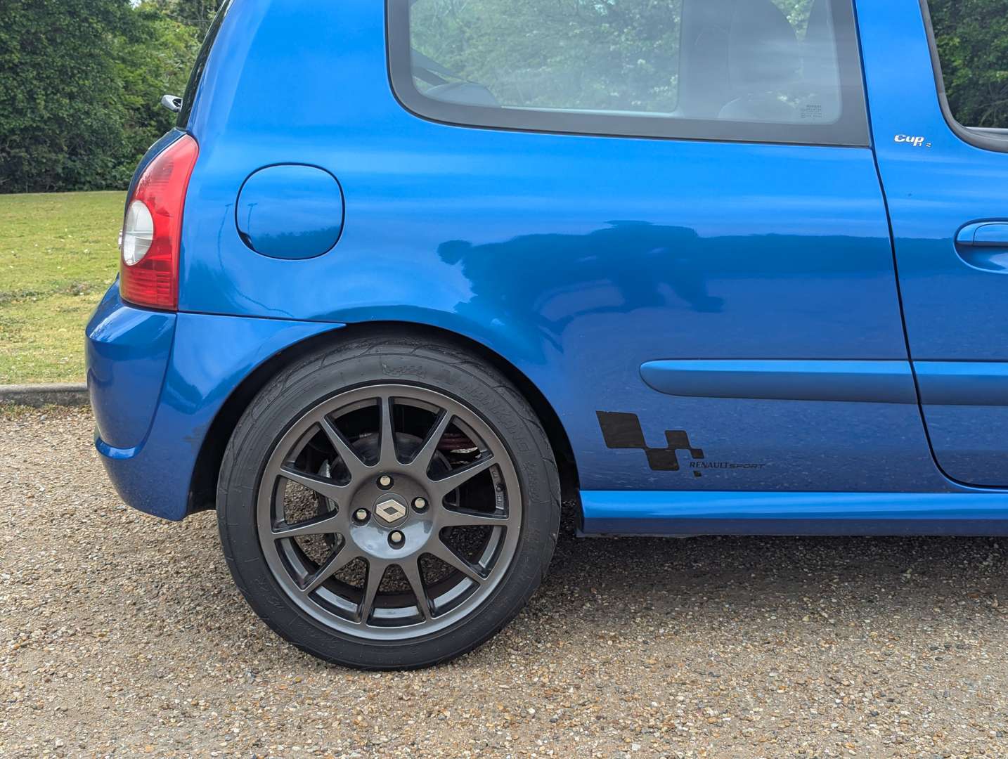 <p>2003 RENAULT CLIO 172 CUP</p>