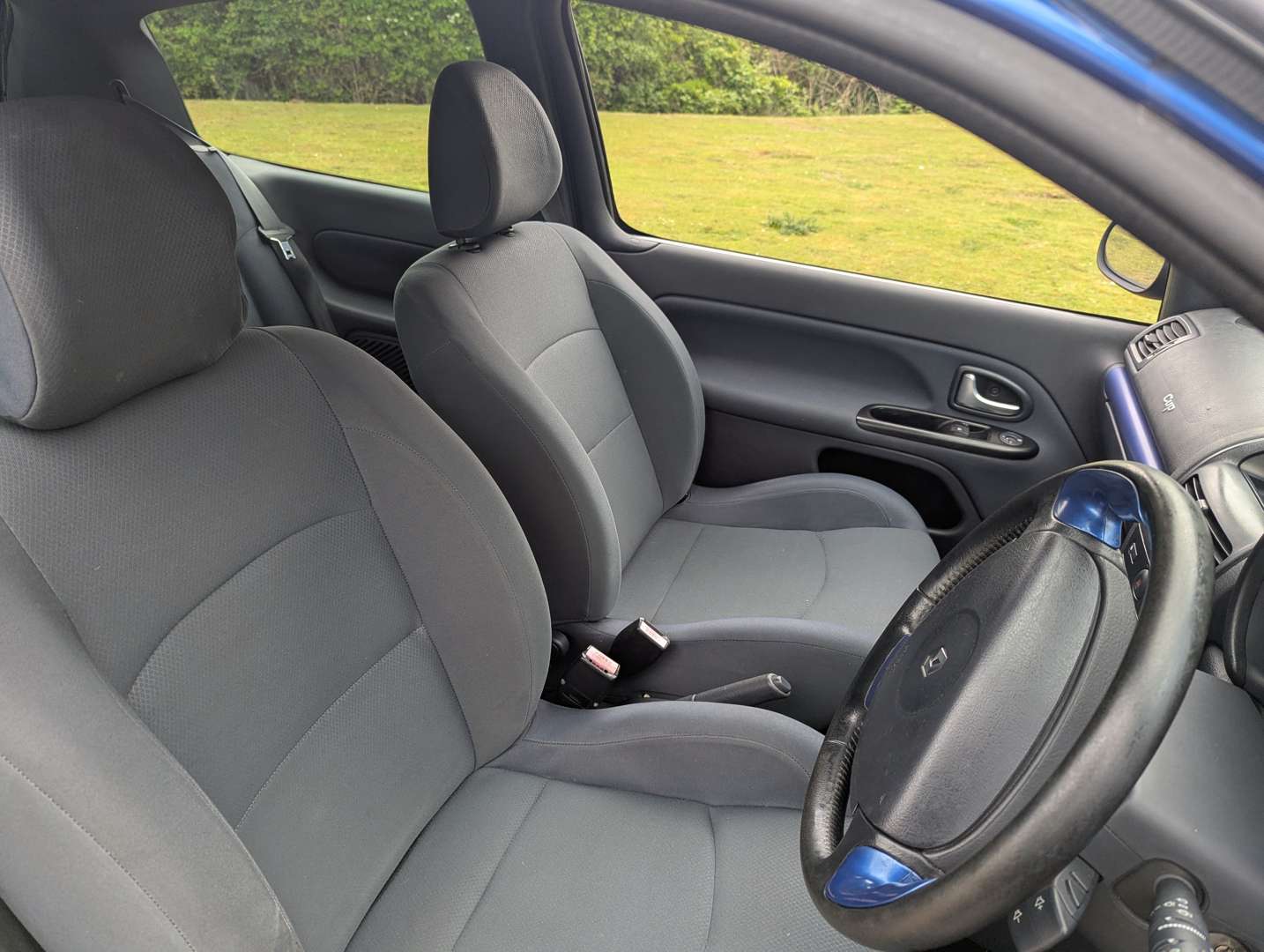 <p>2003 RENAULT CLIO 172 CUP</p>