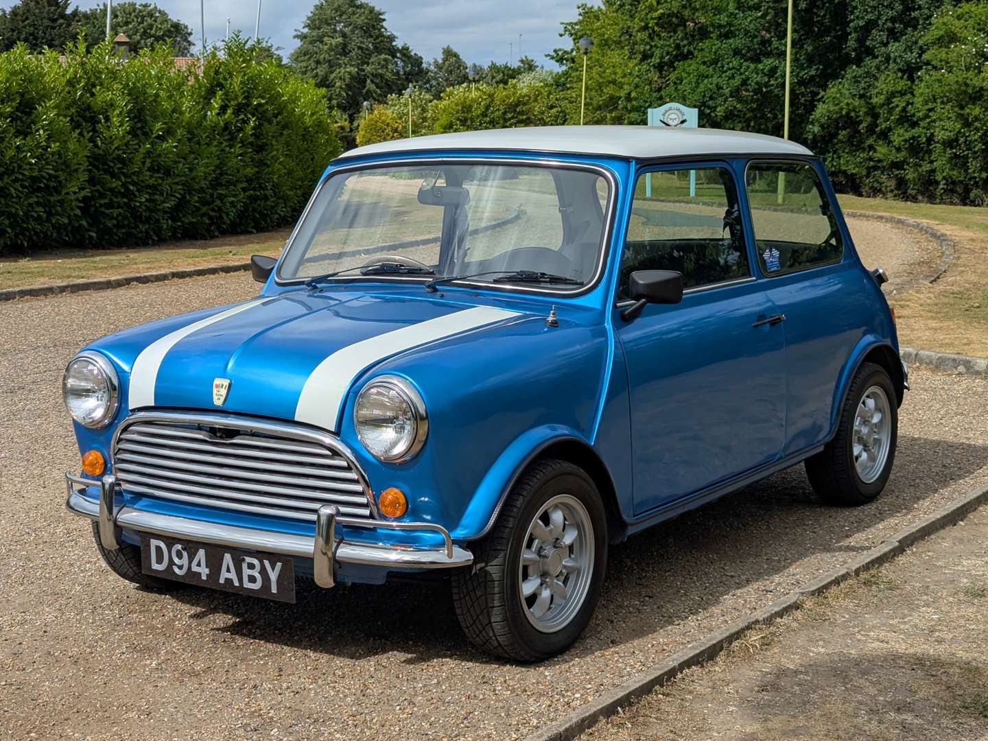 <p>1986 AUSTIN MINI MAYFAIR</p>