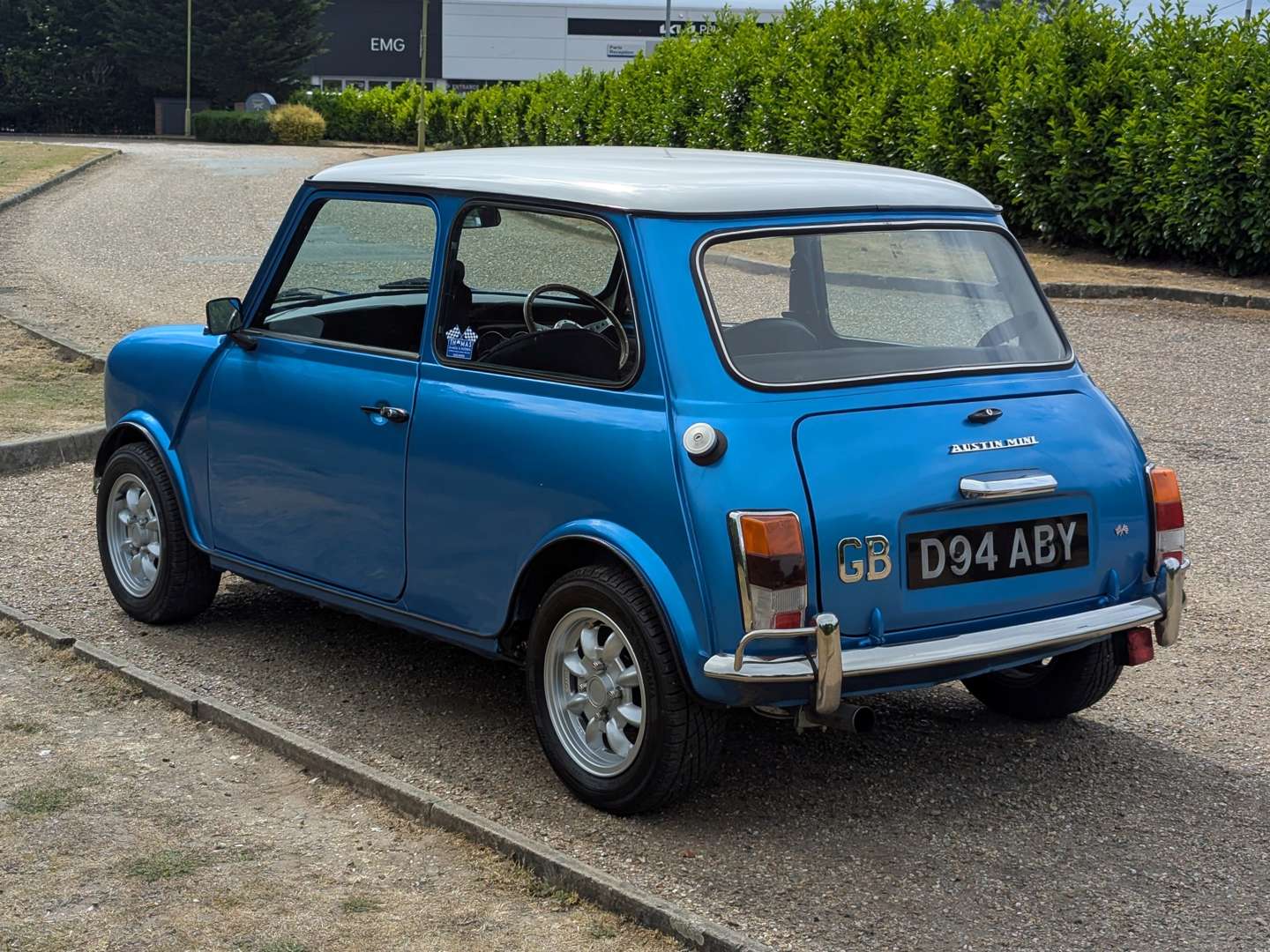 <p>1986 AUSTIN MINI MAYFAIR</p>