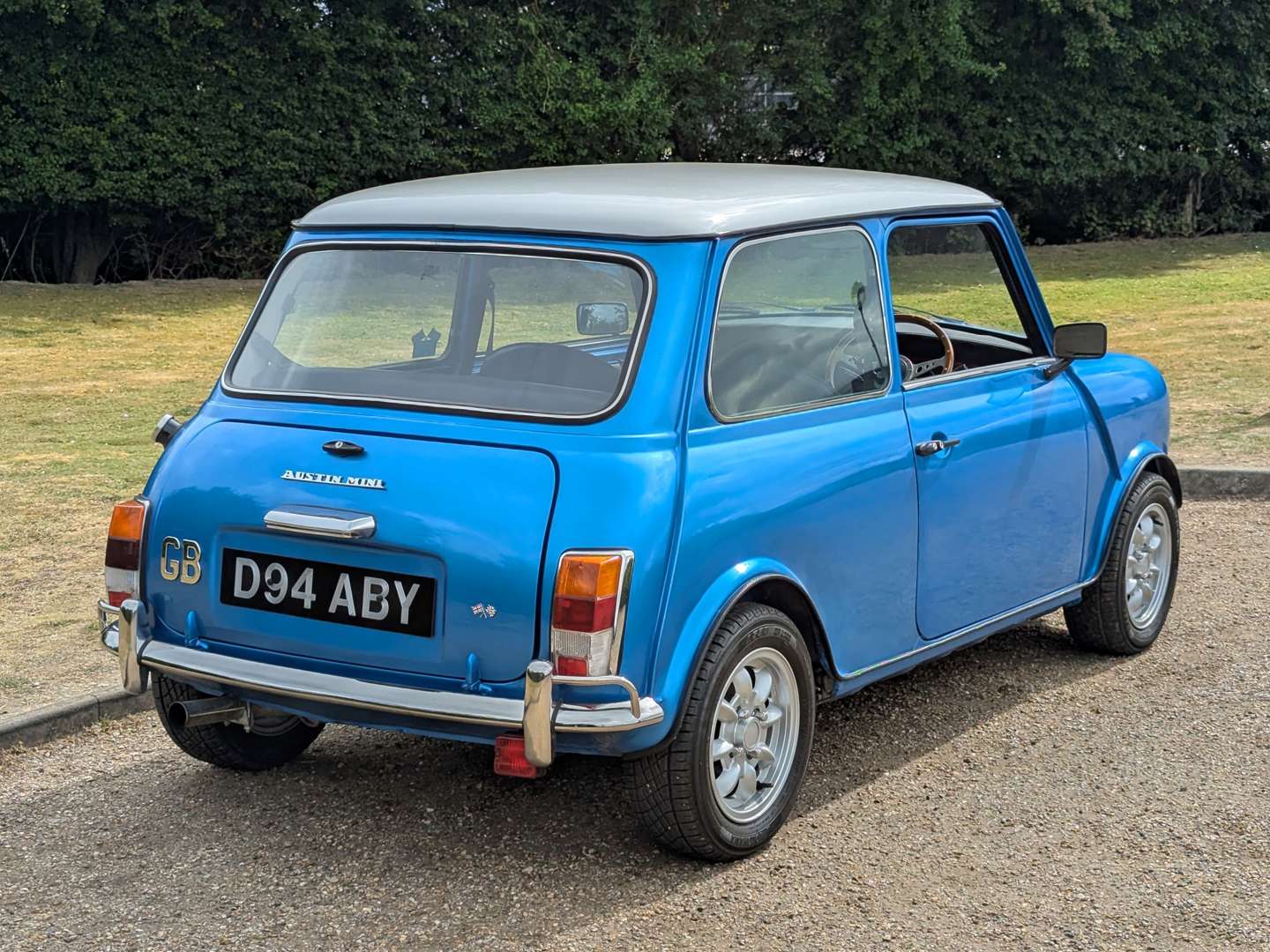 <p>1986 AUSTIN MINI MAYFAIR</p>